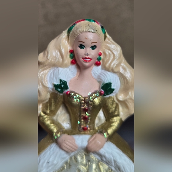 Barbie Brooche Hallmark Holiday Pin  1996 Vintage Jewelry - Picture 8 of 16